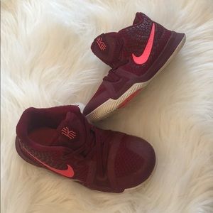 Nike Kyrie Irving Sneakers
